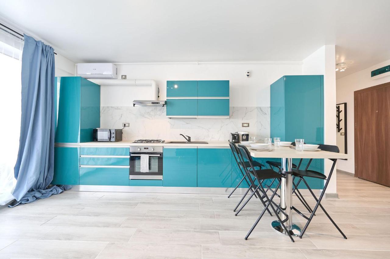Apartament Andrei In Nord10 - Pool N Playground Мамая Екстериор снимка
